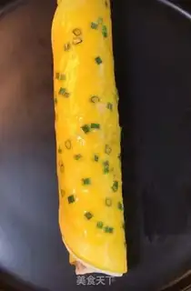 Make Breakfast egg roll step 6