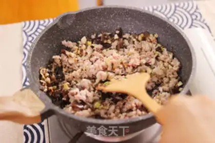 Make Scrambled sour sauce step 6