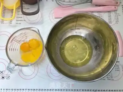 Make Chocolate lace cheesecake step 1