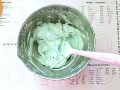 Make Chocolate lace cheesecake step 17