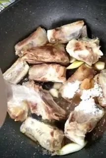 Make Sugar vinegar ribs step 8