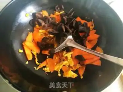 Make Wood eggs for carrots step 4