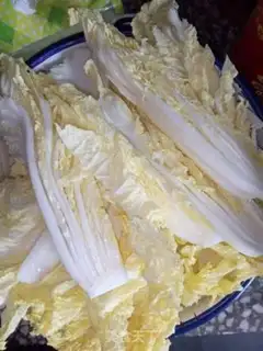 Make Garlic fan dolls step 0