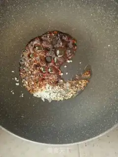Make Garlic fan dolls step 7