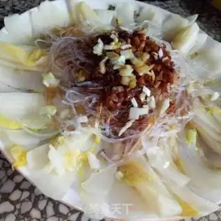 Make Garlic fan dolls step 9