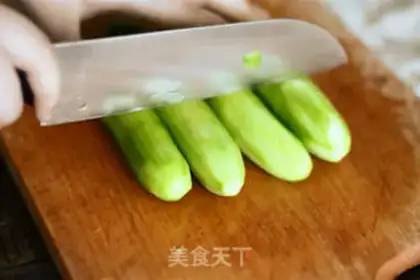 Make Cucumber mint step 1