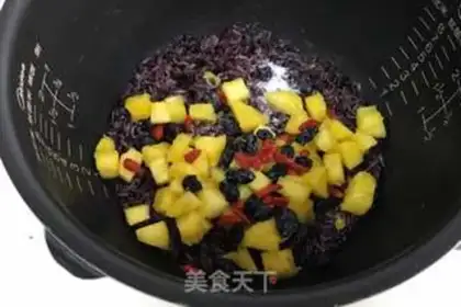 Make Pineapple rice step 9