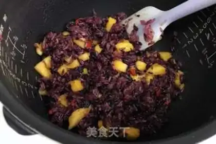 Make Pineapple rice step 10