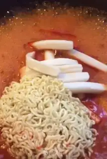 Make Korean lasagna step 7