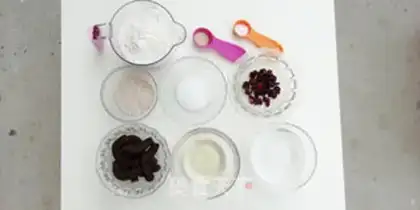 Make The cranberry bean soybread step 0