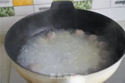 Make Beefball noodles step 4