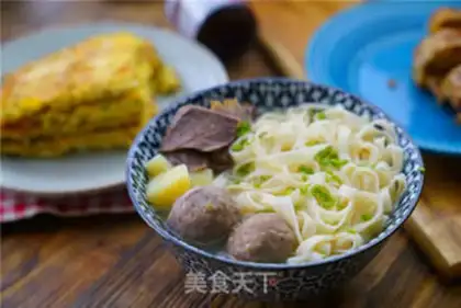 Make Beefball noodles step 8