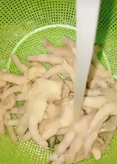 Make Spicy chicken claws step 2