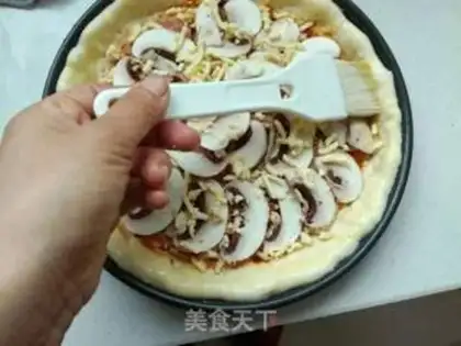 Make Bacon-peased mushroom pizza step 9