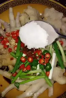 Make Spicy chicken claws step 8