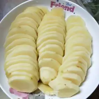 Make Pyramid meat, steamed potatoes step 4