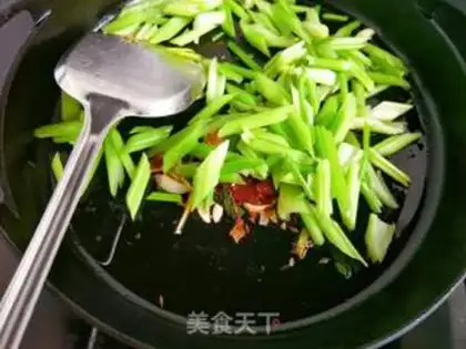 Make Spicy potato fries step 10