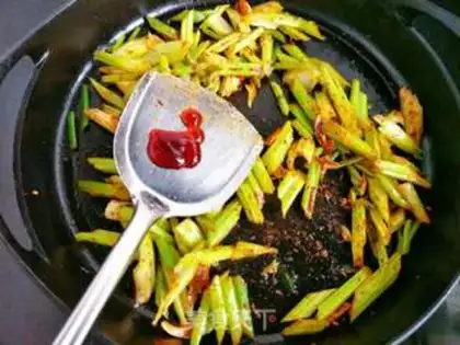 Make Spicy potato fries step 11