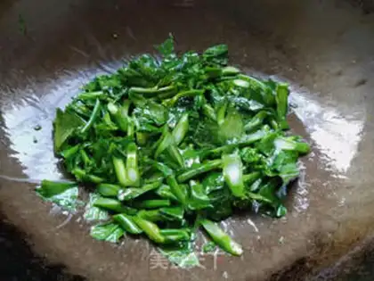 Make Blue ham and egg fried rice step 5