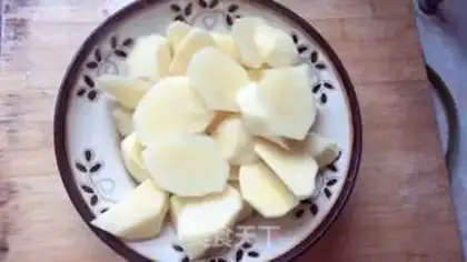 Make Chicken stew potatoes step 6