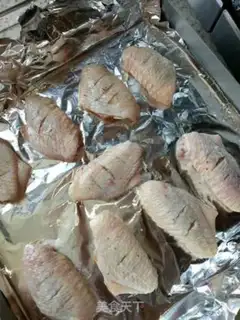 Make The original chicken wings step 1