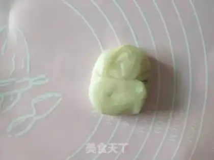 Make "Five beaks on the legs." step 10