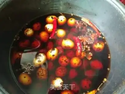 Make Tea quail eggs step 4