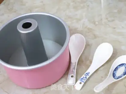 Make A tampon cake step 16