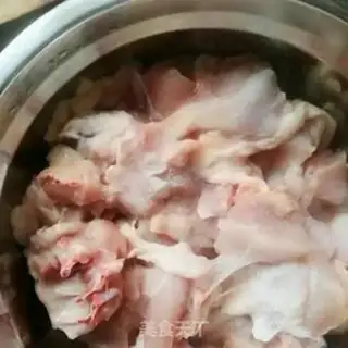 Make Spicy chicken step 1