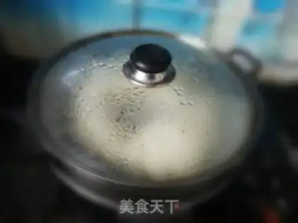 Make A raisin roll step 13