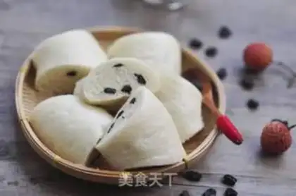 Make A raisin roll step 15