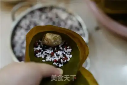 Make Black rice, red bean dates step 2