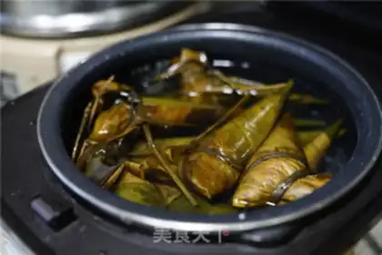 Make Abalone sauce and egg yolk step 4
