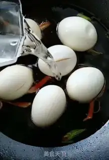 Make Coke eggs step 7