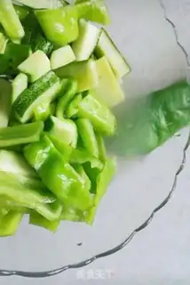 Make cucumber pepper pickles step 3