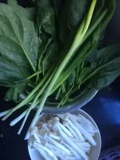 Make Spinach mushroom soup step 0