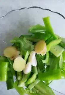 Make cucumber pepper pickles step 6