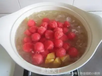 Make "Silver fruit and silver ear soup." step 8