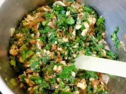 Make Celery pork buns step 4