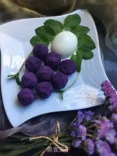 Make Potato grapes step 5