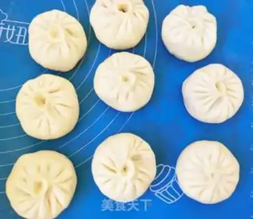 Make Celery pork buns step 6