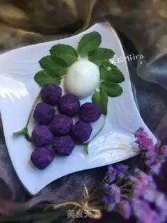 Make Potato grapes step 6