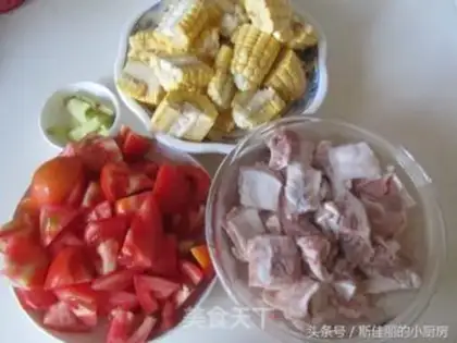 Make Tomato corn beef soup step 0