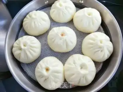 Make Celery pork buns step 8