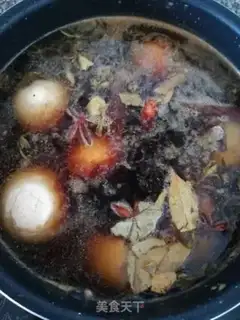 Make Five spicy tea eggs step 4
