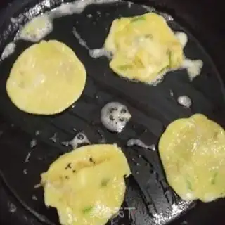Make Shrimp muffins step 7