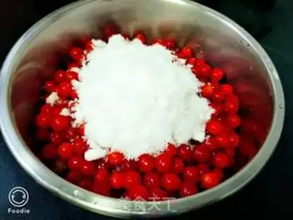 Make Homemade cherry sauce step 2