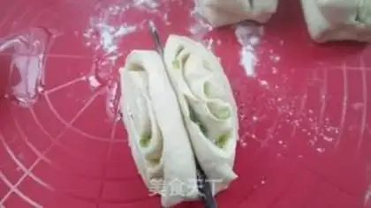 Make Onion rolls step 6