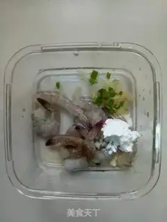 Make Japanese tofu steamed shrimp step 1