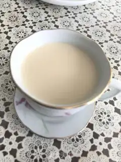 Make Rose milk tea step 7